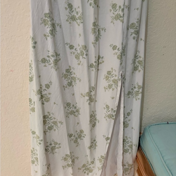 Hollister White Maxi Dress with Green Floral Design - Picture 2 of 9